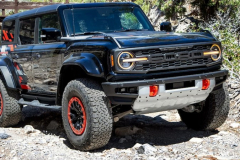 2024_ford_bronco_and_raptor_updates_refreshed_looks_new_code_orange_pack_and_everglades_return_03