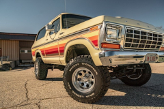 ford_bronco_nostalgia_fully_restored_1979_model_seeks_a_new_home_with_a_surprise_twist_under_the_hood_04
