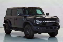 ford_expanding_bronco_production_to_china_spotting_the_differences_01