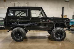 restored_classic_1956_ford_bronco_packs_a_punch_with_four_cylinder_turbodiesel_02